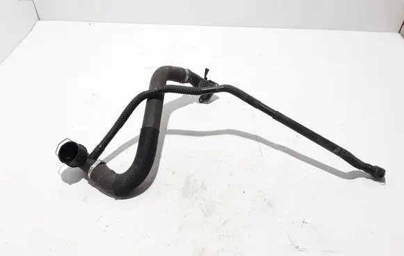 Engine coolant pipe/hose