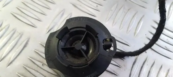 Mitsubishi Colt Front door speaker mn164592