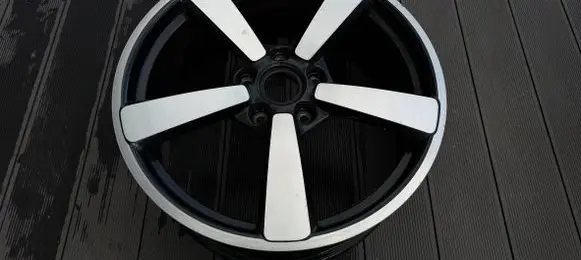 Porsche 992 R20 alloy rim 992601025K