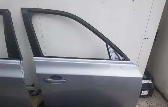 BMW X3 E83 Front door 