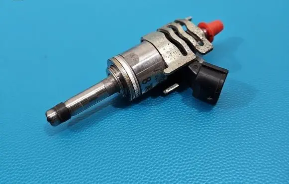 Toyota RAV 4 (XA50) Fuel injector 23250-25010 IMPRK1535288
