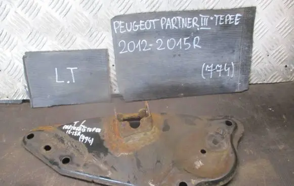 Peugeot Partner Front shock absorber mounting bracket 
