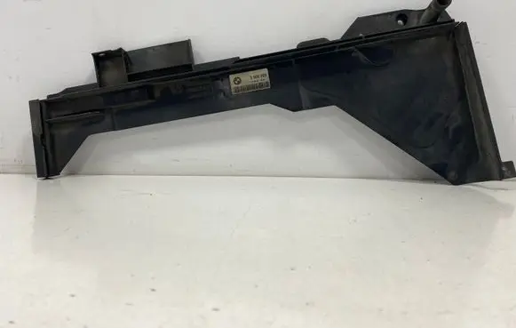 BMW X3 E83 Radiator mount bracket 3509203 7788136 64005656