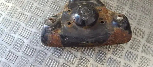 Volkswagen PASSAT B5 Coil spring mount 