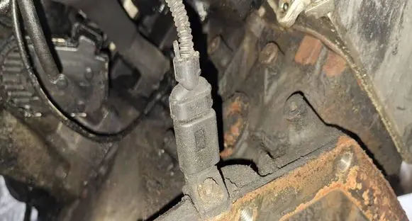 Mercedes-Benz E W211 Crankshaft position sensor 