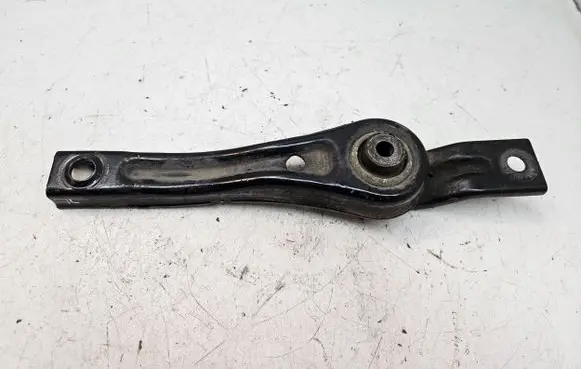 Volkswagen Touran III Engine mount bracket 5Q0199855N