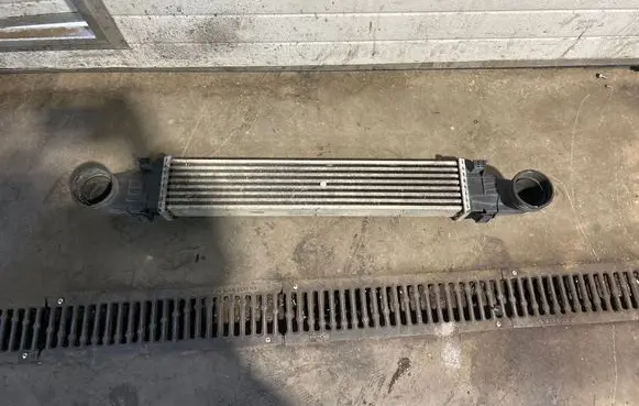 Mercedes-Benz E W211 Intercooler radiator G1592 A2115001102