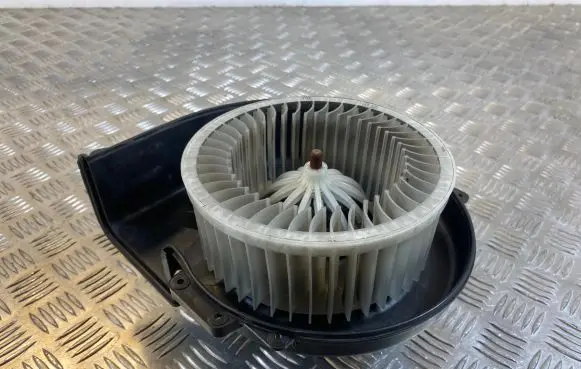 Volkswagen Polo V 6R Heater fan/blower 6Q1820015H A1916