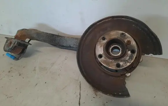 BMW X3 E83 Front wheel hub spindle knuckle 201969G