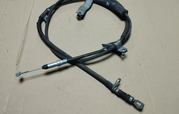 Handbrake/parking brake wiring cable