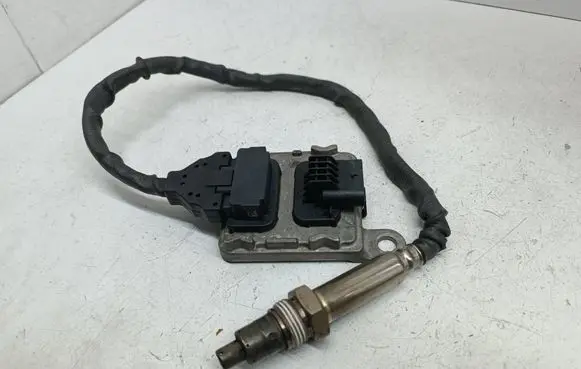 Mercedes-Benz E W213 Lambda probe sensor A0009057108 A2C1277620001 0009057108