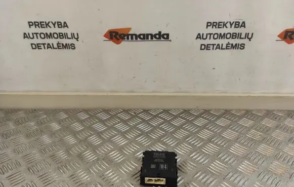 Toyota RAV 4 (XA50) Window wiper interval relay 8594042040 2360000030