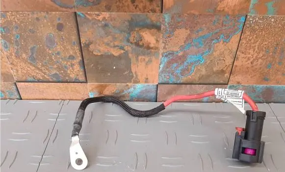 Mini Cooper F57 Positive cable (battery) 8589051 8589050