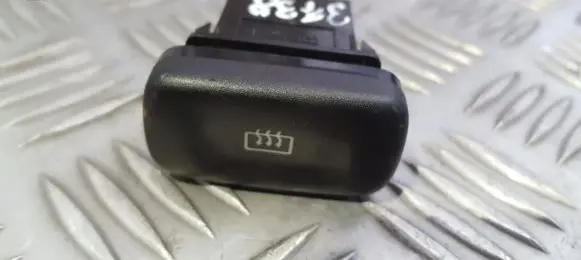Nissan Primera Windscreen/window heater switch