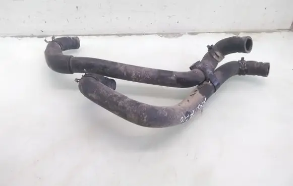 Nissan X-Trail T30 Engine coolant pipe/hose