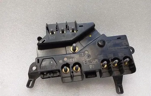 Mercedes-Benz S C217 Fuse box set A2225402650