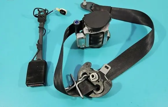 Peugeot 308 Front seatbelt IMPRK1507339