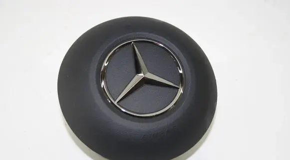 Mercedes-Benz CLA C118 X118 Steering wheel airbag A0008607503