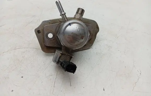 Lexus RX 450H Fuel injection high pressure pump 2310131100