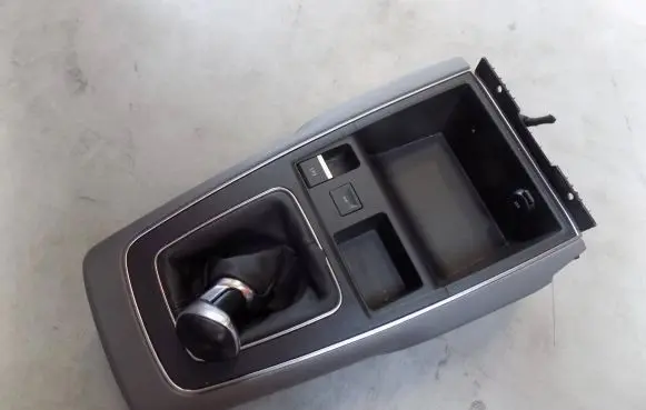 Citroen C5 Aircross Center console