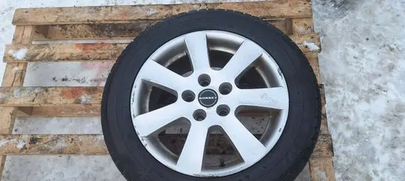 Toyota Corolla Verso AR10 R16 alloy rim 