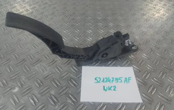 Jeep Grand Cherokee Accelerator throttle pedal 52124785AF