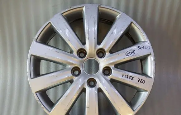 Volkswagen Transporter - Caravelle T5 R17 alloy rim 