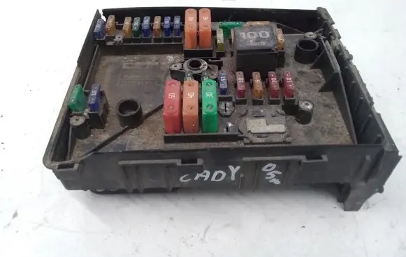 Volkswagen Caddy Fuse module 1K0937125A 017181301