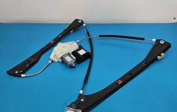 Volkswagen Golf Plus Front door window regulator with motor 5M1837402P IMPRK1590034