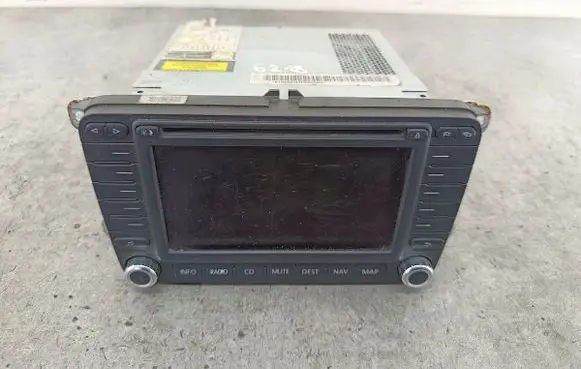 Volkswagen Golf V Radio/CD/DVD/GPS head unit 