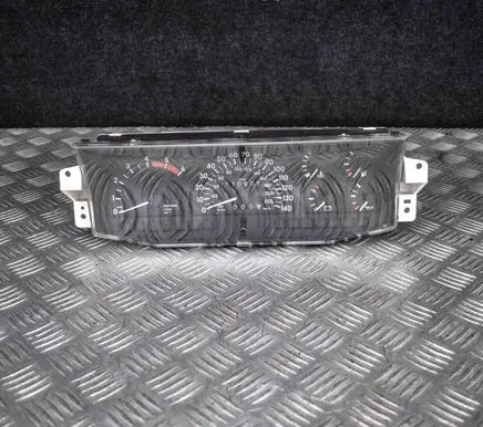 Nissan NP300 Speedometer (instrument cluster) 91152526