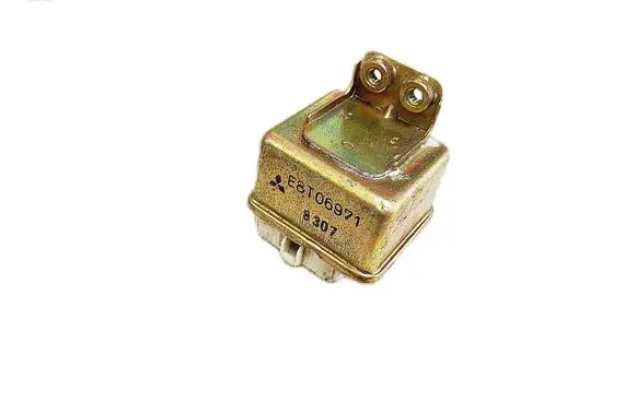 Mitsubishi Galant Other control units/modules E8T06971