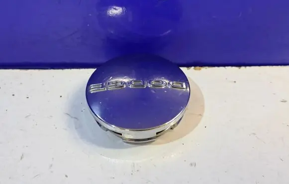 Dodge Challenger R20 wheel hub/cap/trim 1SK35TRMAA
