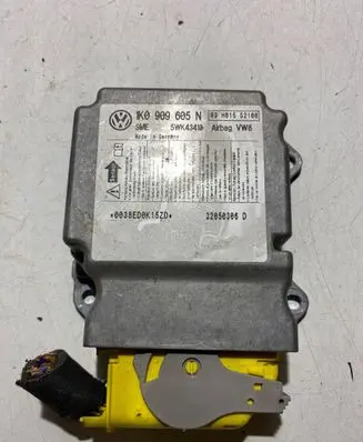 Volkswagen Jetta V Airbag control unit/module 1K0909605N 5WK43413 03H015S2100