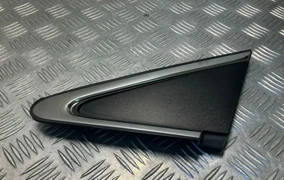 Toyota Avensis T270 Plastic wing mirror trim cover 6011805020