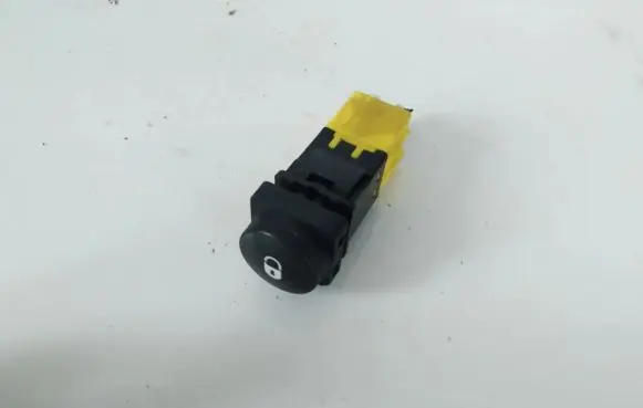 Citroen Xsara Picasso Central locking switch button 