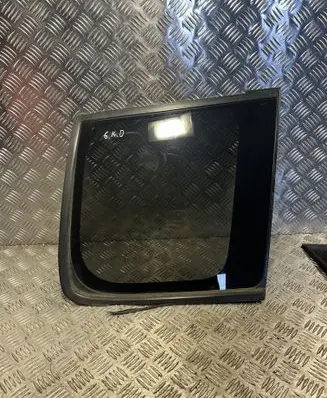 Nissan X-Trail T30 Rear side window