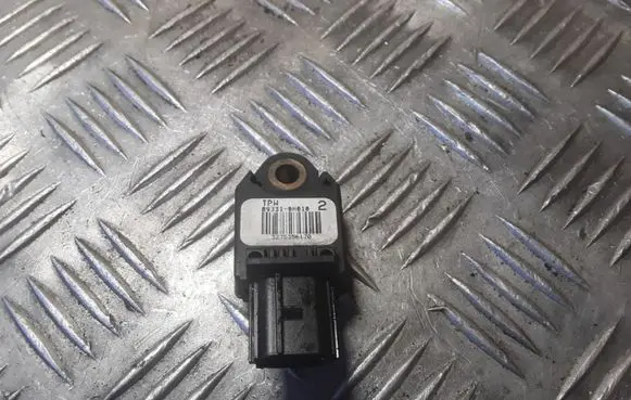 Toyota Yaris Airbag deployment crash/impact sensor 898310H010