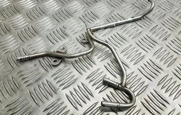 Volkswagen PASSAT B7 Fuel return line/hose 03L201360AD