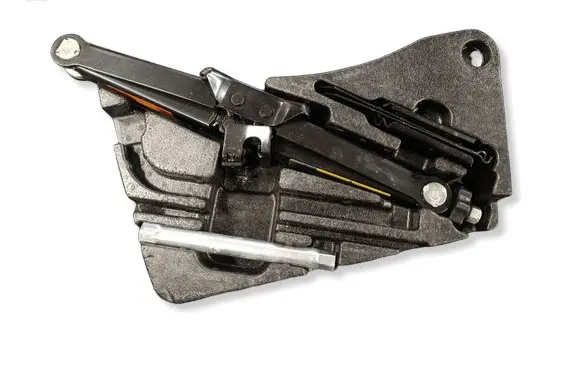 Volkswagen Touareg II Tool set 7P6012112B
