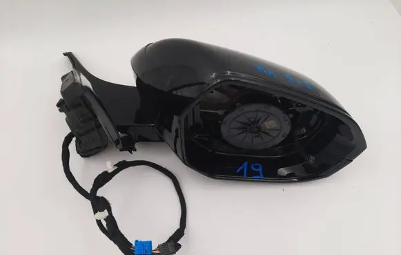 BMW 7 G70 Front door electric wing mirror