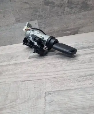 Volkswagen Golf VII Ignition lock 1K0905851 0796BC14716