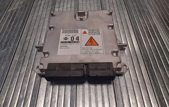 Nissan X-Trail T30 Engine control unit/module 23710EQ46B 2758002977
