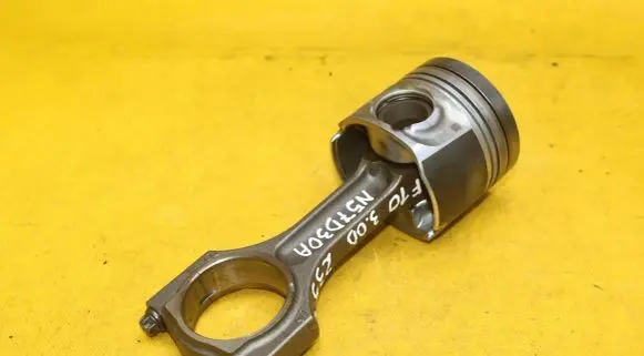 BMW 3 E90 E91 Piston with connecting rod 84L110