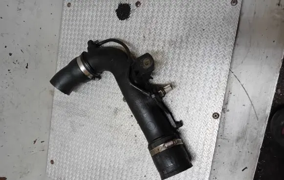 Toyota Corolla Verso AR10 Intercooler hose/pipe 173620R010