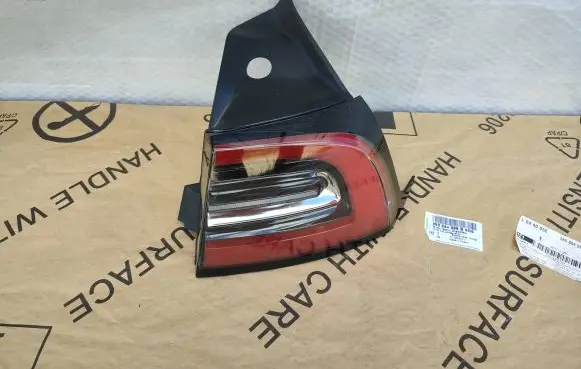 Tesla Model 3 Rear/tail lights