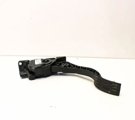 Ford Escape III Accelerator throttle pedal F1DC9F836AA