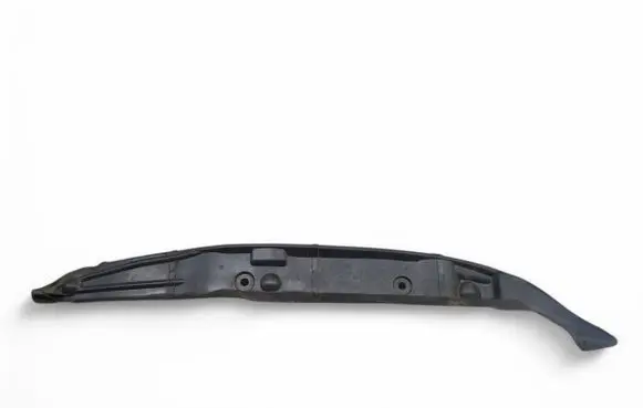 Audi Q3 8U Fender end trim 8U0821112A