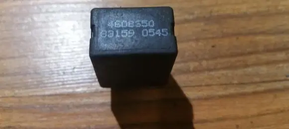 Jeep Grand Cherokee Other relay 831590545 4608650