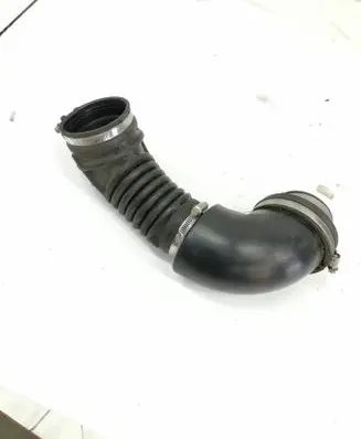 Opel Corsa E Air intake hose/pipe 4013347A